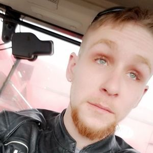 Meet your Posher, Deric